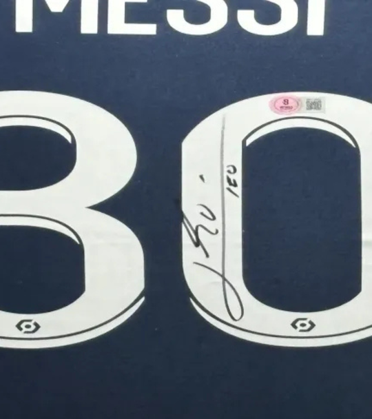Lionel Messi Paris Saint Germain 22/23 Framed Home Shirt