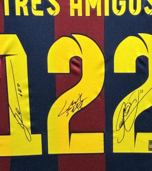 Tres Amigos FC Barcelona 14/15 Heimtrikot mit Rahmen 