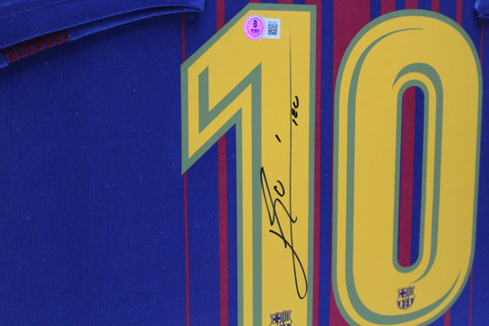 Lionel Messi FC Barcelona 17/18 framed home shirt 