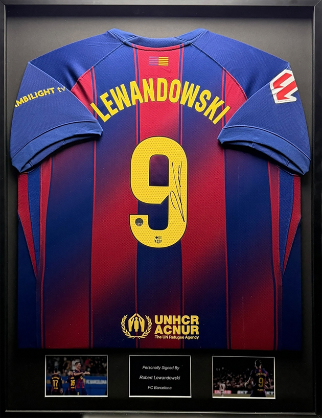 Robert Lewandowski FC Barcelona 25/26 Framed Home Shirt 